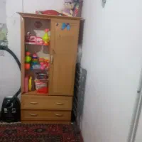 یک دستکاه کمد بچه