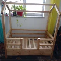 تخت خواب کلبه ای