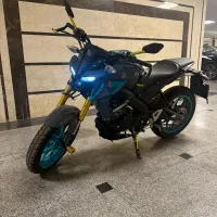Yamaha mt15 با لوازمات اضافی