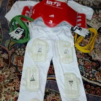 لوازم و تجهیزات تکواندو