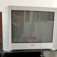 تلویزیون و زیر تلویزیون|تلویزیون و پروژکتور|پردیس, فاز ۳|دیوار