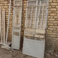 در و پنجره آهنی دست دو سالم وتمیز|مصالح و تجهیزات ساختمان|دشتابی, |دیوار