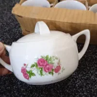 ست گلسرخی هشت تیکه|ظروف سرو و پذیرایی|بندر ماهشهر, |دیوار