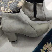 بوت نو فقط روی فرش پا شده