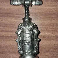 بطری بازکن چدنی صدساله