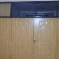 ۴ درب چوبی با چهارچوب فلزی سالم