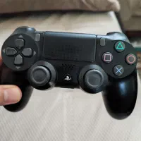 دسته PS4 PRO  اصلی در حد کاملا نو