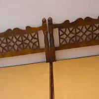 تخت چوبی دو نفره