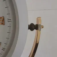 ساعت پایه دار