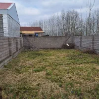 ۲۳۰متر زمین مسکونی شهری دور دیوار