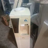 آب سرد کن یخچال دار