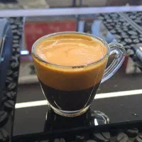 فروشنده نیرو خانم