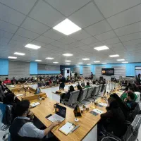 استخدام فوری کارشناس فروش تلفنی