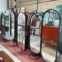 آینه ایستاده