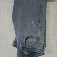 تعدادی شلوار لی پسرانه