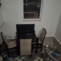 میزغذاخوری چهارنفره. در حد نوهستند و سالم. قیمت 4