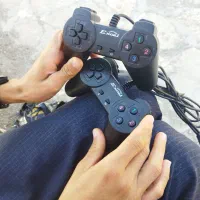 دسته بازی کامپیوتر و پلی استیشن
