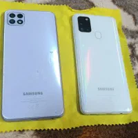 دو عدد گوشی