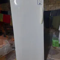 فریزر امرسان مدل یخچالی(۸کشو) کاملا سالم