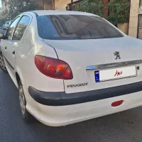 ۲۰۶ صندوقدار