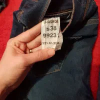 شلوارلی|لباس|رشت, گلسار|دیوار