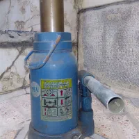 جک روغنی ۱۵ تن