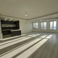 سه خواب 200 متری / مطبخ / مستر / لاندری / گلسار