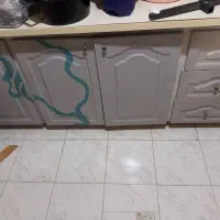 یه عدد کابینت فلزی سه درب تمیز