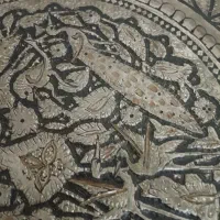 سینی مسی  نقره ای  قلمکاری شده