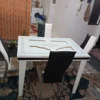 میز ام دی اف با شیشه صندل فلزی ۴ نفر