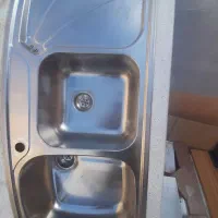 سینک خیلی تمیز در حد نو