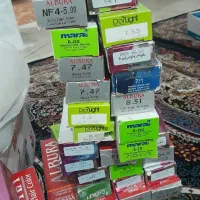 مقداری رنگ مو،