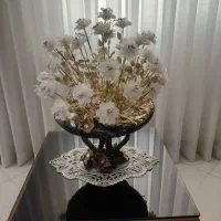 گل وگلدان