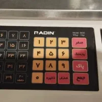 ترازو دیجیتال و پروژکتور