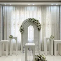 بله برون ، سفره عقد ، جایگاه عروس و داماد