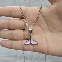 گردنبند جذااب و دلبره دم وال مناسب روز دختر