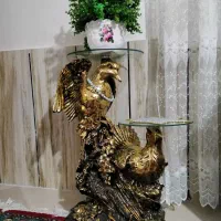 مجسمه .میز تلفن . جا گلدانی..