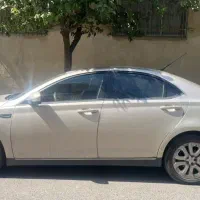 ام جی ۵۵۰ طلایی بیرنگ