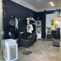 ارایشگر نیمه ماهر و اجاره صندلی|استخدام درمانی، زیبایی، بهداشتی|تهران, فلاح|دیوار