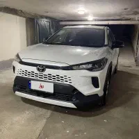 ثبت نام کرولاکراس 2026/مشکی و سفید