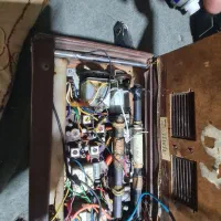 رادیو قدیمی کلکسیونی|کلکسیون اشیاء عتیقه|لردگان, |دیوار