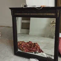 آینه بزرگ با قاب