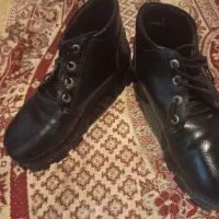 کفش|کیف، کفش، کمربند|زابل, |دیوار