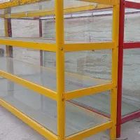 ویترین فلزی ۲متری ۳طبق شیشه خور و ۳۰۰عدد چوب کار