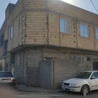 ساختمان دو طبقه با بهار خواب