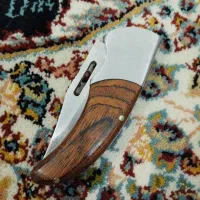 چاقو در کوی مهدیس