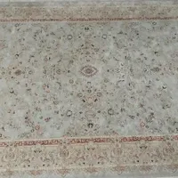 ۱.دارای ۳عدد ست فرش