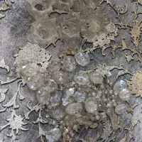 ۱۳عدد حباب و مقداری اویز لوستر