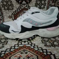 کفش اسپرت|کیف، کفش، کمربند|خوی, |دیوار