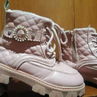 بوت و کفش بچه گانه|کیف، کفش، کمربند|برخوار, |دیوار